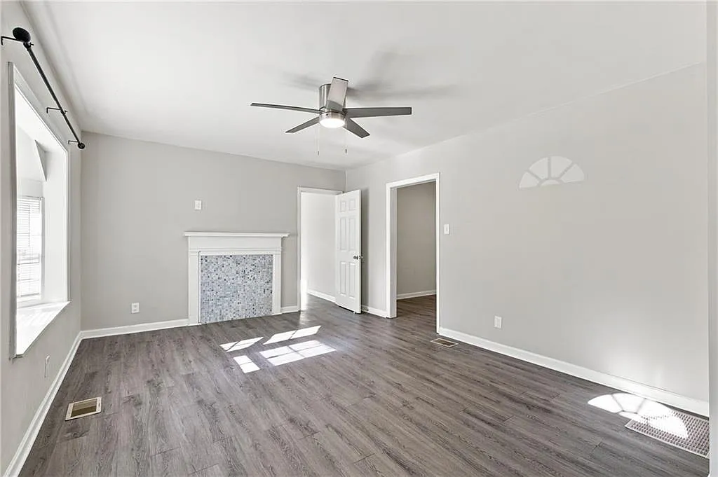 3 bed, 2.0 bath, 1339 sqft, $1,750 — Photo 3