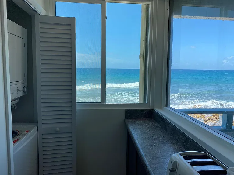 7260 Sea Cliff Villas St #23-14 — Photo 6