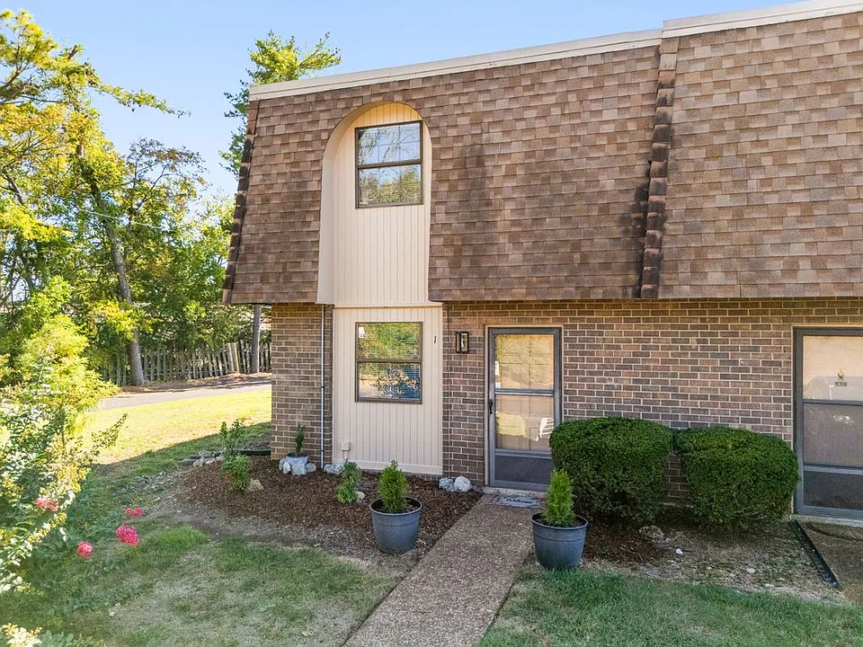 420 Walton Ln #A1