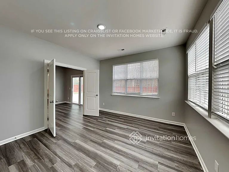 1149 Woodwinds Dr — Photo 9