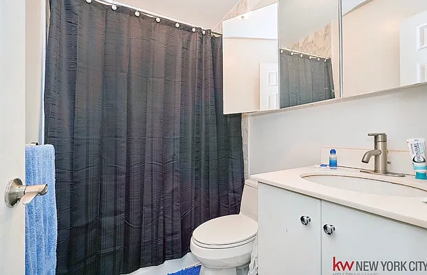 Rented by Keller Williams NYC | media 14