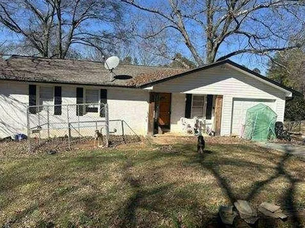 161 Faye St, Tallapoosa, GA 30176