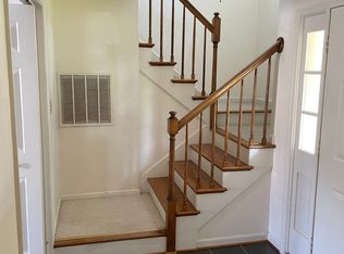 303 Jeanette Dr #303, Tappahannock, VA 22560