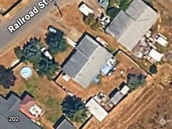 303 Railroad Street SW, Yelm, WA 98597