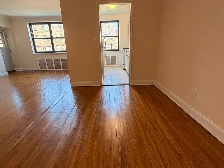 69-39 Yellowstone Blvd #15 — Photo 3