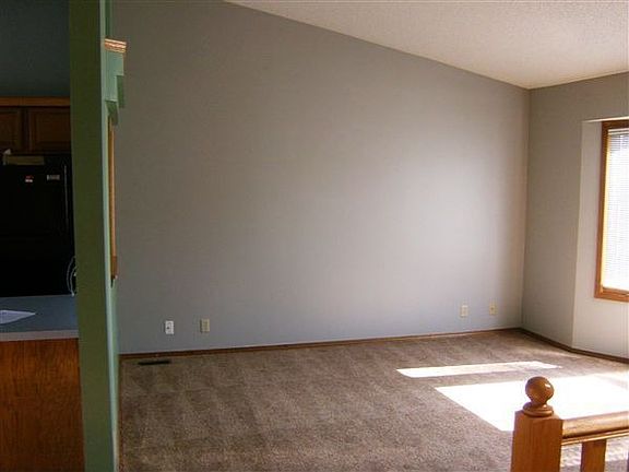 10014 E Bayley, living room