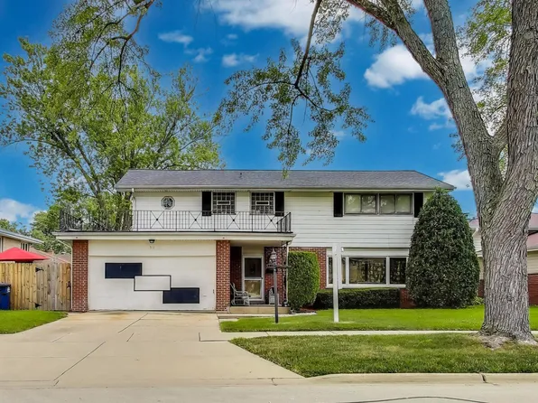 511 Bedford Ln, Des Plaines, IL 60016