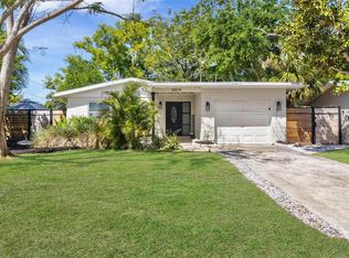 10074 Bahama Ct, Seminole, FL 33776