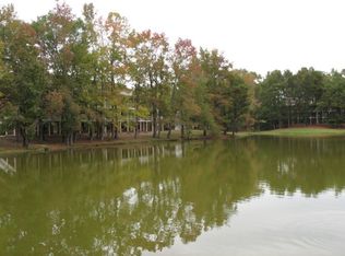 156 E University Dr APT F102, Auburn, AL 36832