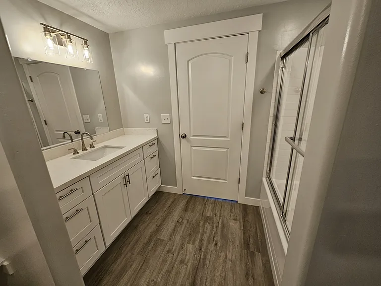439 E Hill View Dr — Photo 67