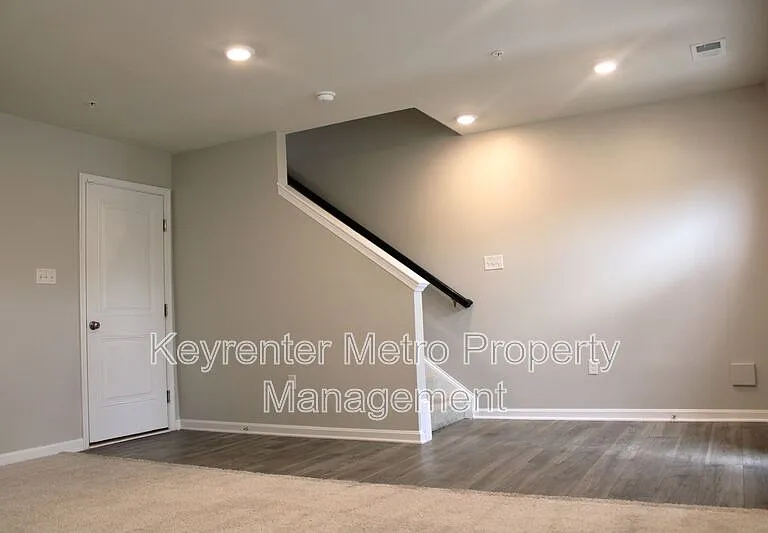 9818 Ruby Lockhart Blvd — Photo 6