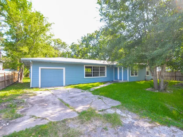 206 Winkin Ave, Crosby, TX 77532