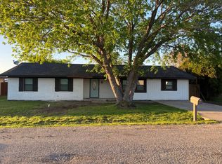 303 Spring Creek Est, Valley View, TX 76272