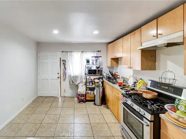 6735 Elmer Ave, North Hollywood, CA