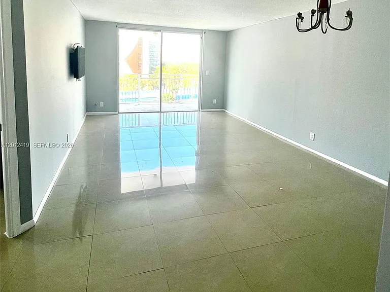 1801 S Ocean Dr #535 — Photo 5