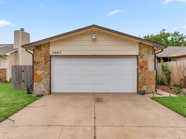 2007 N Pepper Corn Rd, Derby, KS 67037