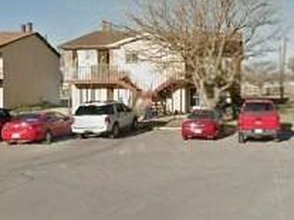 404 SE 6th St APT D
