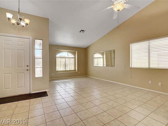 4th image of 5437 Rose Hills St