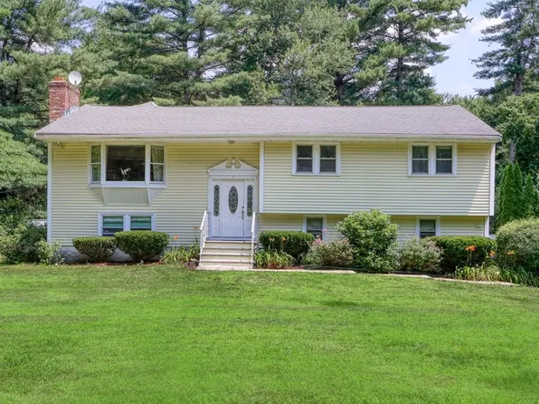 105 Tamarack Rd, Westwood, MA 02090