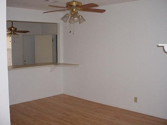 4th image of 2105 2nd St N