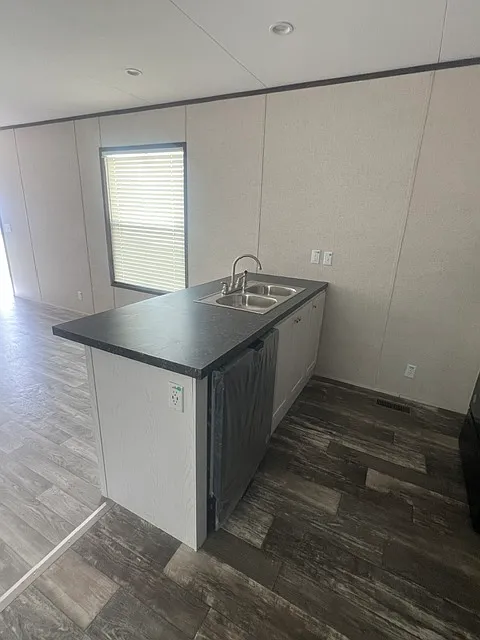 3 bed, 1140 sqft, $1,049 — Photo 4