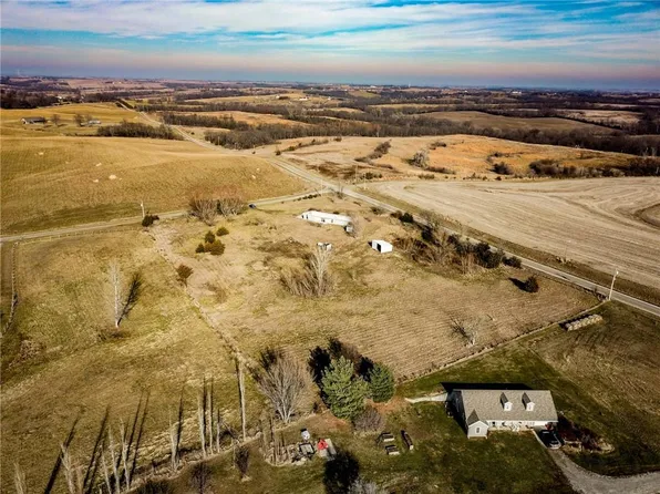 7492 County Road 64, Savannah, MO 64485
