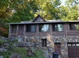 15 Lindys Dr, West Milford, NJ 07480