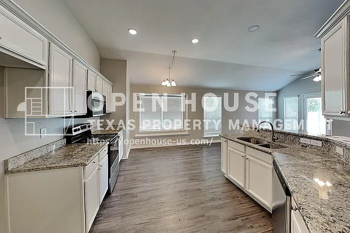 14104 Silkwood Dr — Photo 30