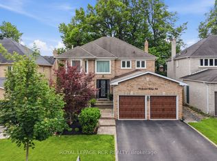 98 Corner Ridge Rd, Aurora, ON L4G6L4