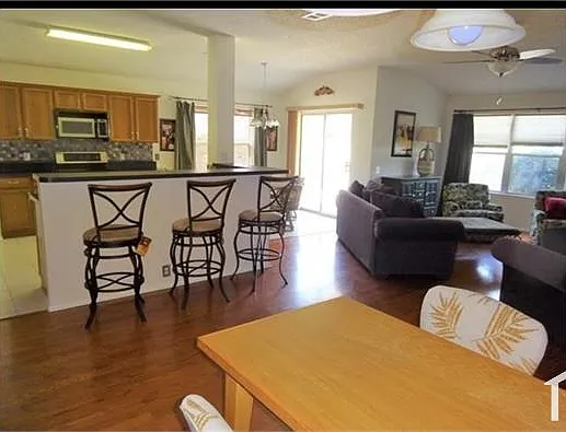6753 Ambercrest Dr — Photo 5