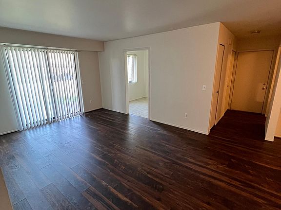3rd image of 15110 Southpointe Dr APT 102