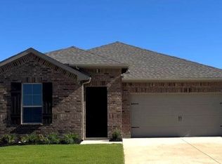 616 Amber Fields Dr, Ponder, TX 76259