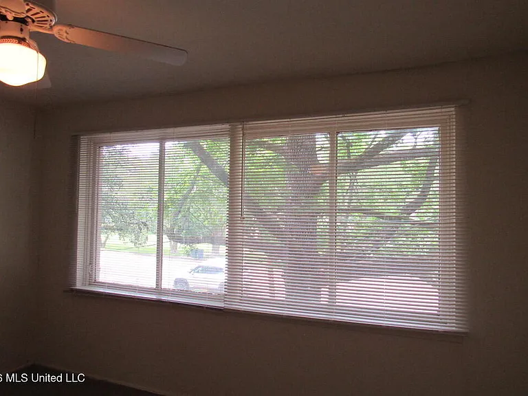 1043 Carlisle St #B6 — Photo 8