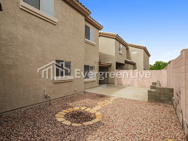 8094 W Beck Ln — Photo 16