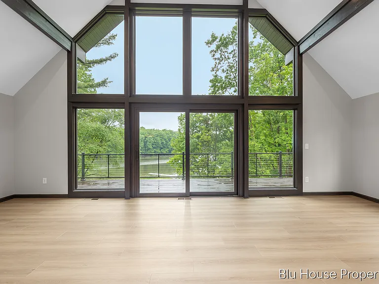 5140 Sequoia Dr SE — Photo 8