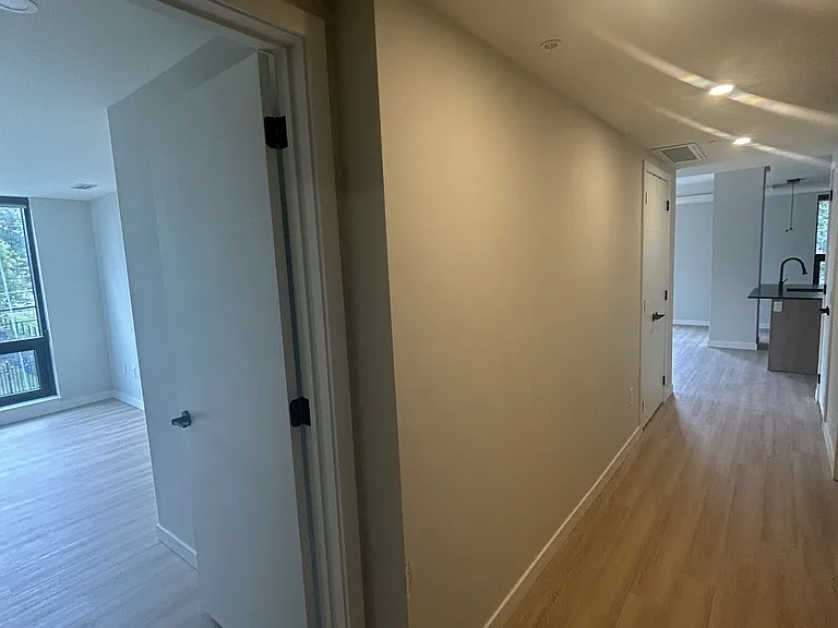5616 South St #810 — Photo 8