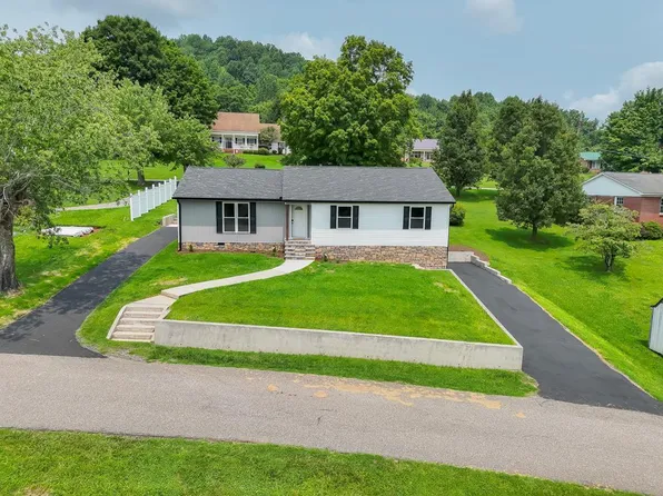 204 W Banner St, Lebanon, VA 24266
