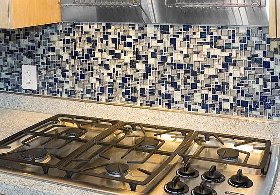 highe end appliances and finishes