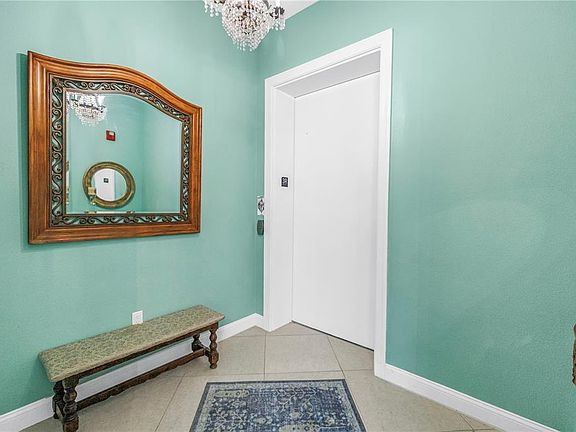 4th image of 10 FRANKLIN COURT S #63D