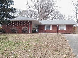 3831 Hermitage Dr, Memphis, TN 38116