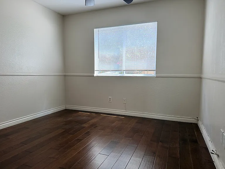 5525 Green Hollow Ln — Photo 10