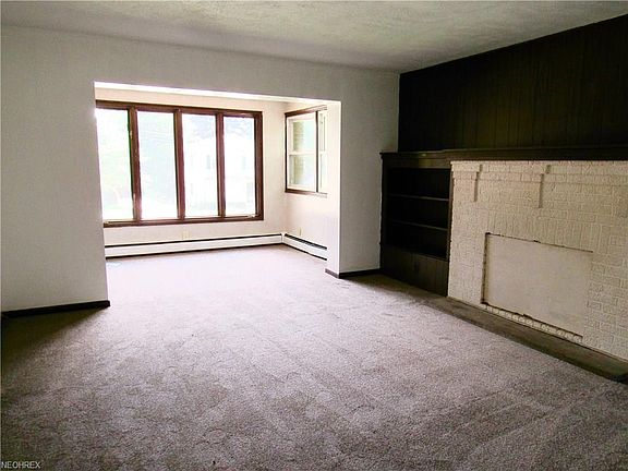 4th image of 239 E Tuscarawas Ave
