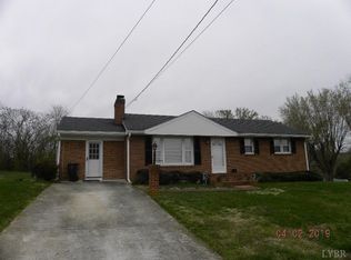 1132 Glenfield Dr, Lynchburg, VA 24502