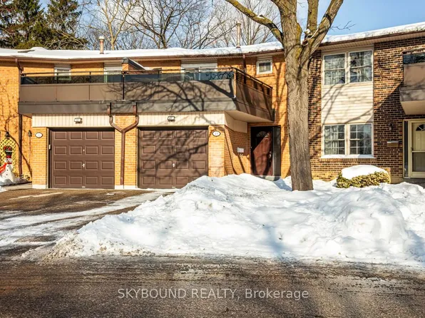 2120 Rathburn Rd E #13, Mississauga, ON L4W 2S8