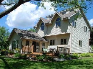 612 E Brandybrook Rd, Wales, WI 53183