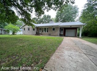 24 Summit Ave, Rolla, MO 65401