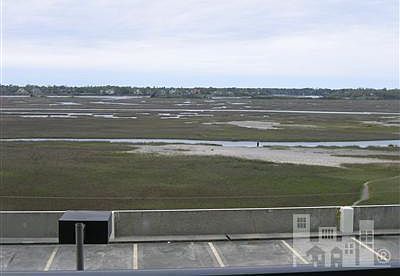 5th image of 2700 N Lumina Avenue #116