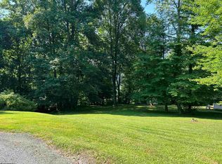 N Gate Dr, Mannington, WV 26582