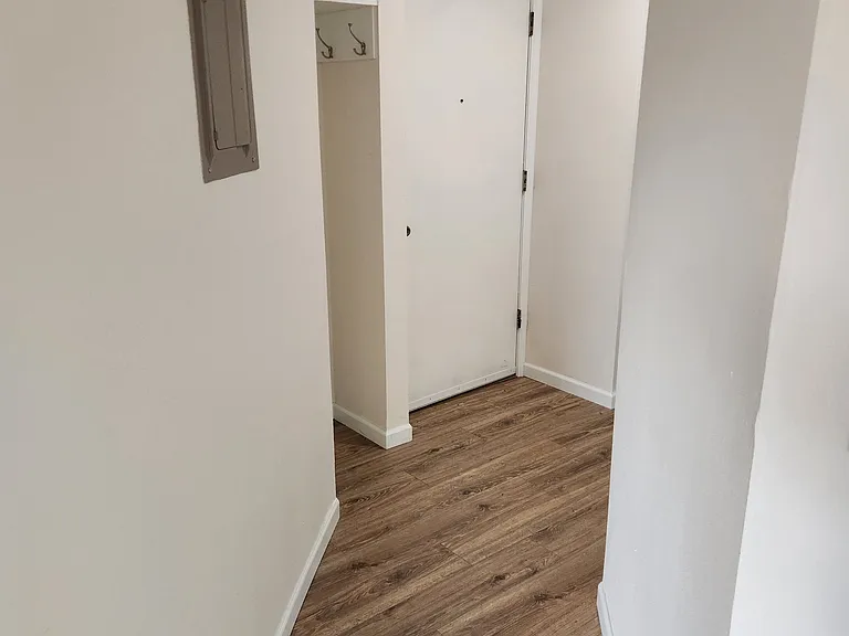 139 W Gray Ct #201 — Photo 7