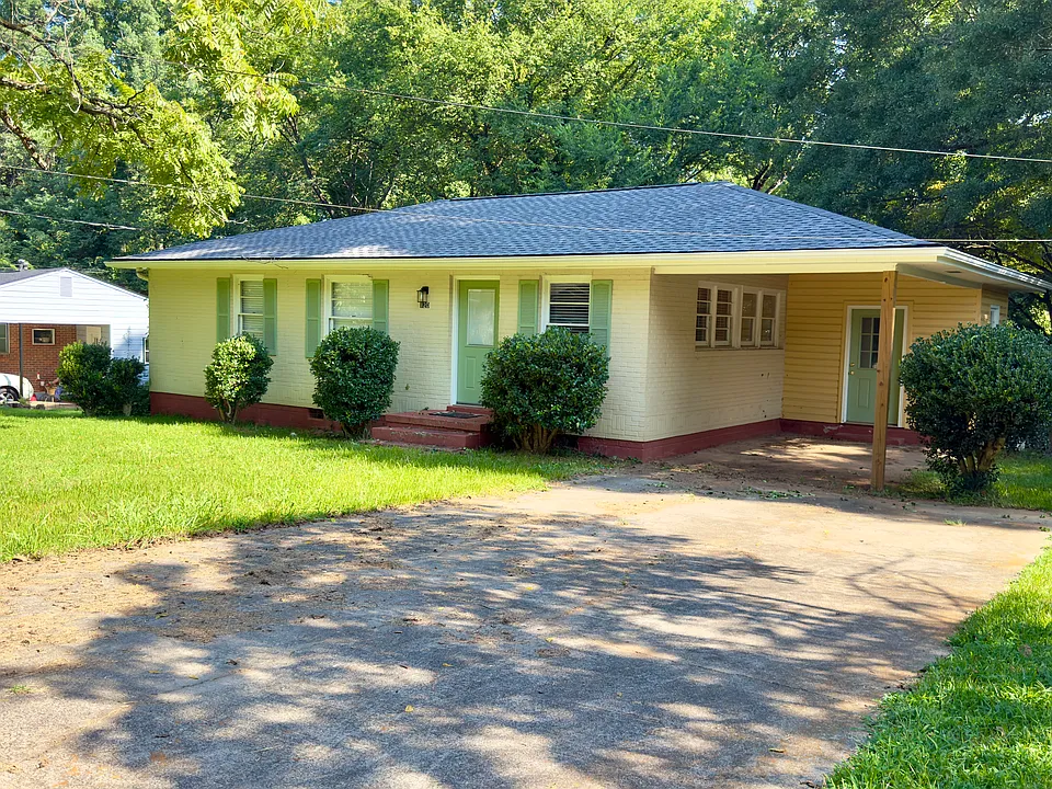 120 Davis Pl